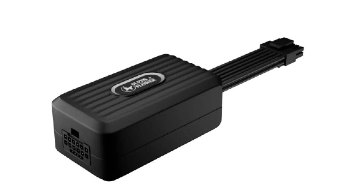 RTX 5090 : Super Flower lance un dongle qui alerte en cas de courant anormal