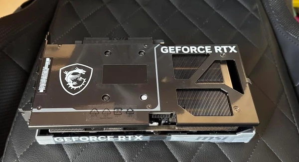 Mon test complet de la MSI GeForce RTX 5070 Ventus 2X OC avec Ryzen 5 7600X : puissance, efficacité et fluidité à moins de 1500 €