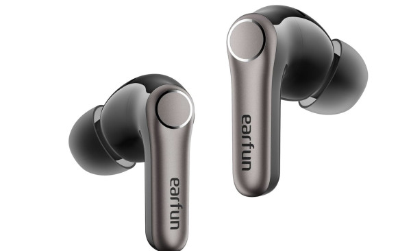 Test des EarFun Air Pro 4+ : des écouteurs au son éblouissant