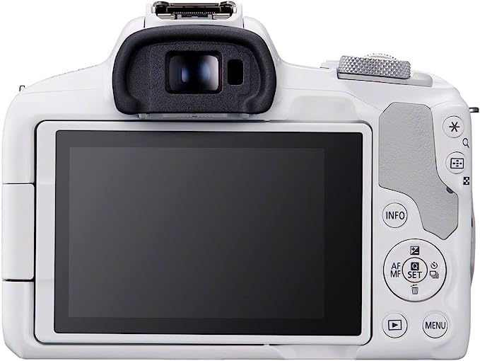 Canon EOS R50 blanc, vue de face sur la fiche Amazon